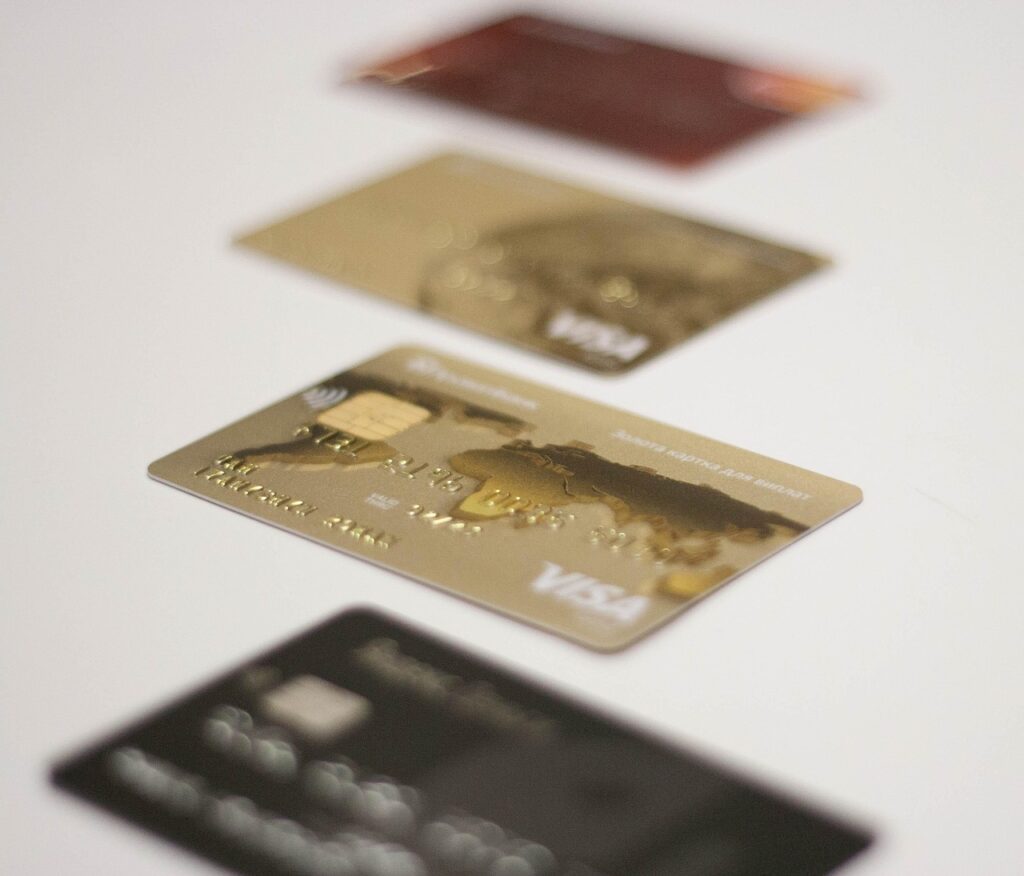 Comparison of the best credit cards for excellent credit in 2025